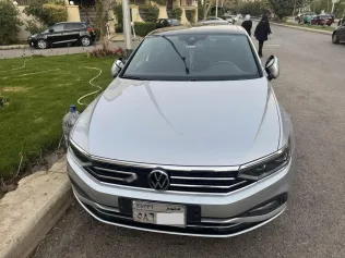 Volkswagen Passat 2021 White Used for Sale