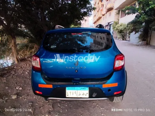 Renault Sandero Step Way 2016 Blue Used for Sale - 3