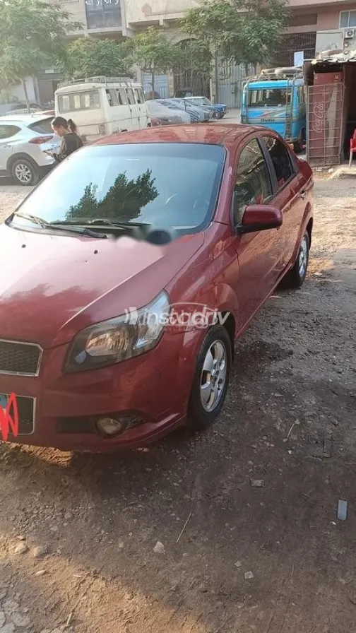 Chevrolet Aveo 2017 White Used for Sale - 1