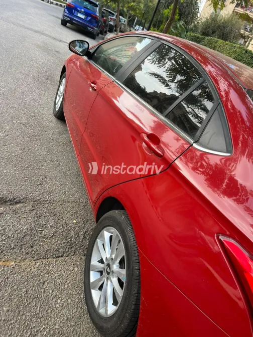 Chery Arrizo 5 2023 White Used for Sale - 2