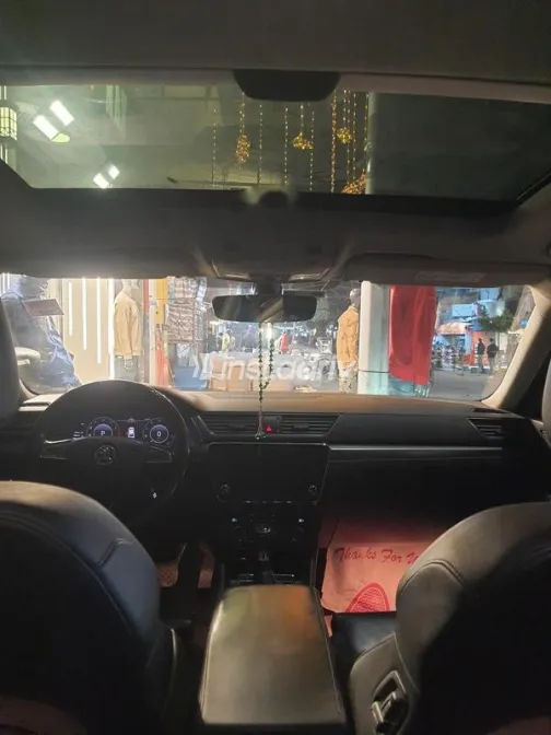 Skoda Superb 2019 White Used for Sale - 4
