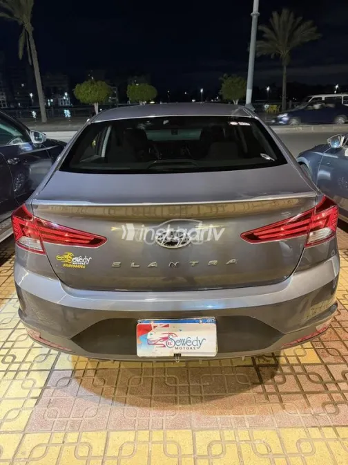 Hyundai Elantra 2025 Gray Used for Sale - 2