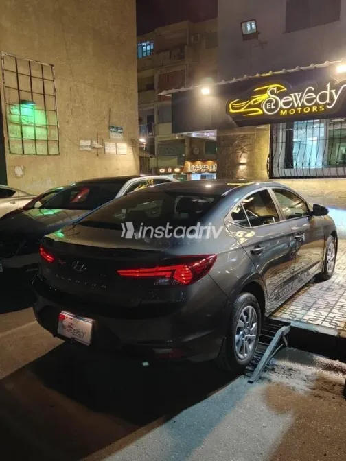 Hyundai Elantra 2025 Gray Used for Sale - 3