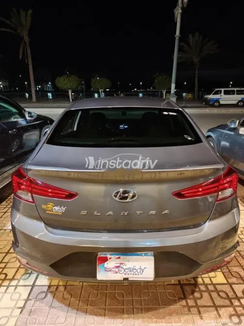 Hyundai Elantra 2025 Gray Used for Sale - 4