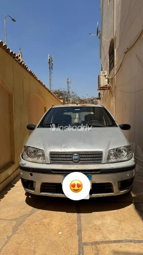 فيات بونتو 2008 فضي مستعملة للبيع - 1
