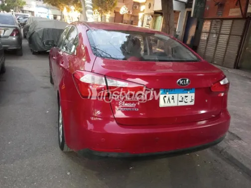 Kia Cerato 2015 Red Used for Sale - 10