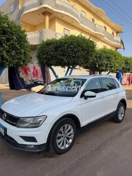 Volkswagen Tiguan 2018 White Used for Sale - 1