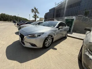 مازدا 3 2019 أبيض مستعملة للبيع