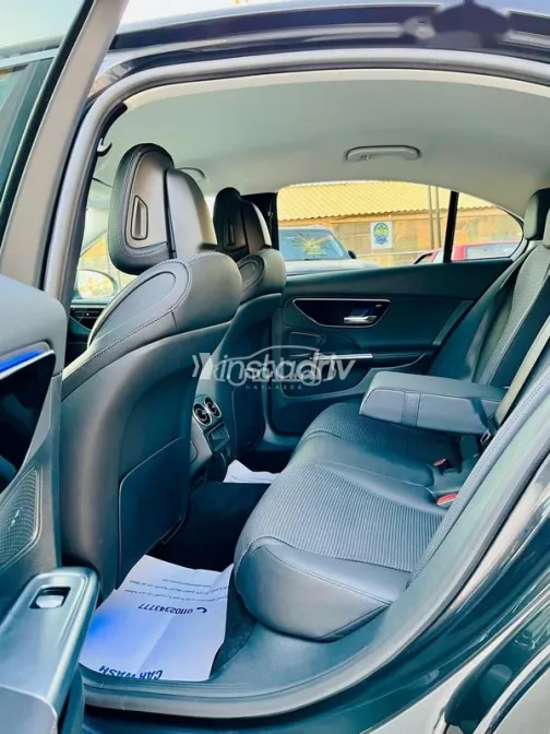 مرسيدس C 180 2025 أسود مستعملة للبيع - 9