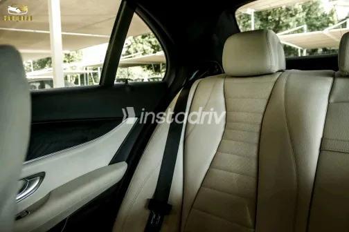 مرسيدس E 300 2021 أبيض مستعملة للبيع - 6