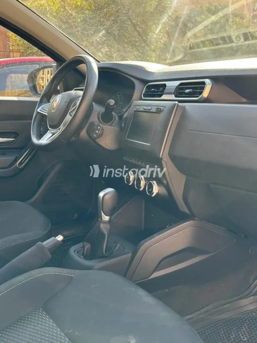 Renault Duster 2021 White Used for Sale - 6