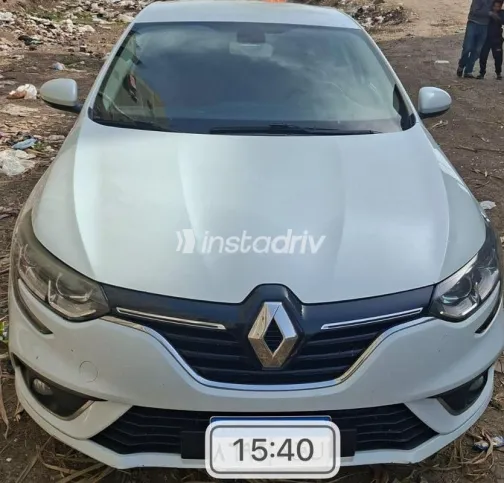 Renault Megane 2019 White Used for Sale - 1