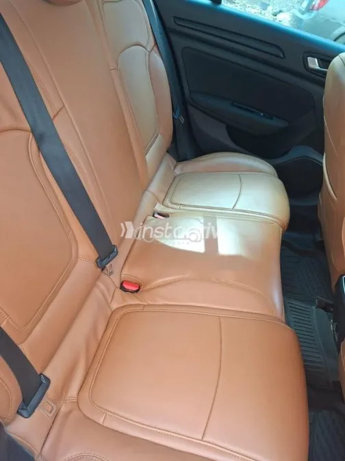 Renault Megane 2019 White Used for Sale - 5