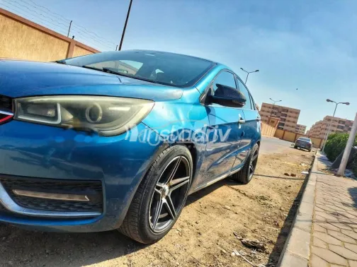 Chery Arrizo 5 2019 Blue Used for Sale - 6