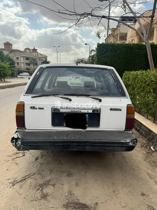 Toyota Cressida 1989 White Used for Sale - 5