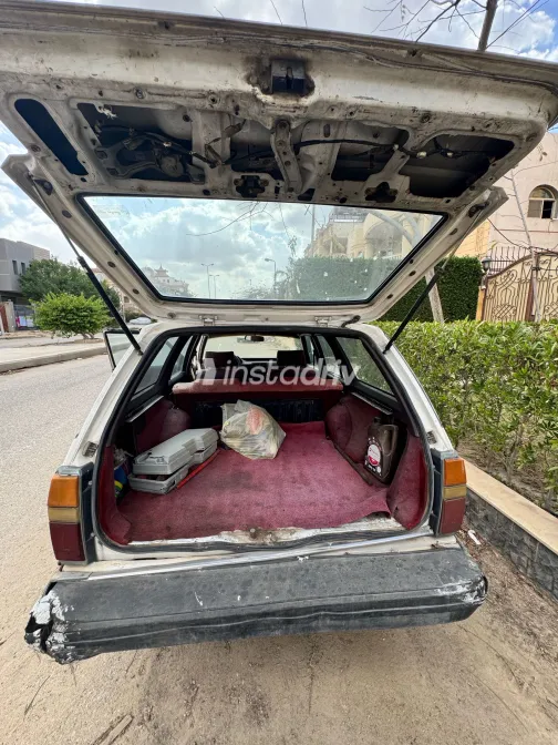 Toyota Cressida 1989 White Used for Sale - 6