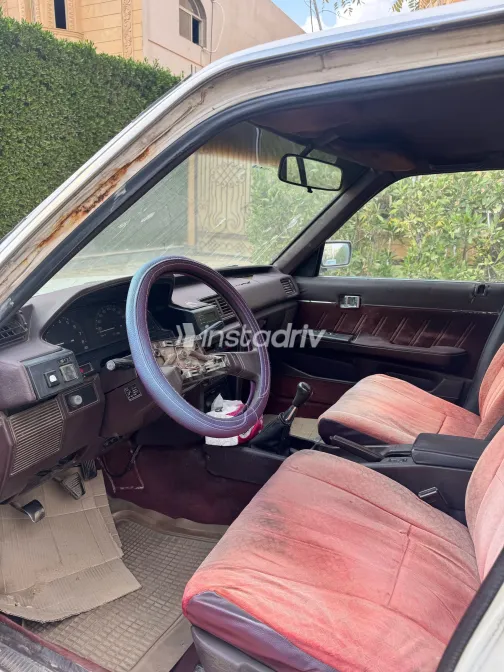 Toyota Cressida 1989 White Used for Sale - 9