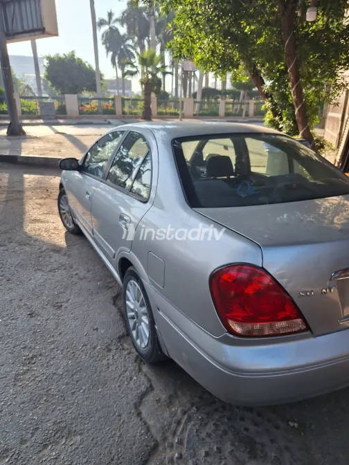 نيسان صنى 2007 أبيض مستعملة للبيع - 8