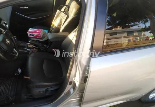 Toyota Corolla 2019 White Used for Sale - 6