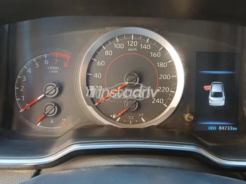 Toyota Corolla 2019 White Used for Sale - 9