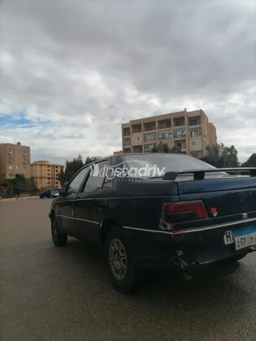 بيجو 405 2003 أزرق غامق مستعملة للبيع - 4