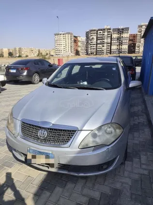 بريليانس FSV 2013 فضي مستعملة للبيع