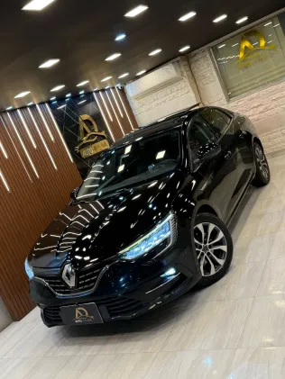 رينو ميجان 2022 أبيض مستعملة للبيع