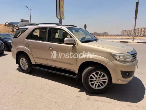 Toyota Fortuner 2015 White Used for Sale - 6