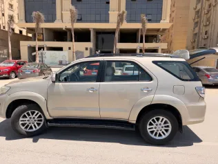 Toyota Fortuner 2015 White Used for Sale