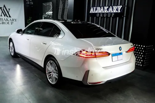 بي ام دبليو 520 2026 أبيض مستعملة للبيع - 4