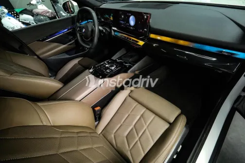 بي ام دبليو 520 2026 أبيض مستعملة للبيع - 9