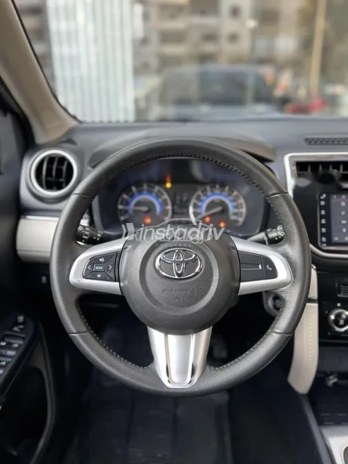 Toyota Rush 2021 Brown Used for Sale - 6