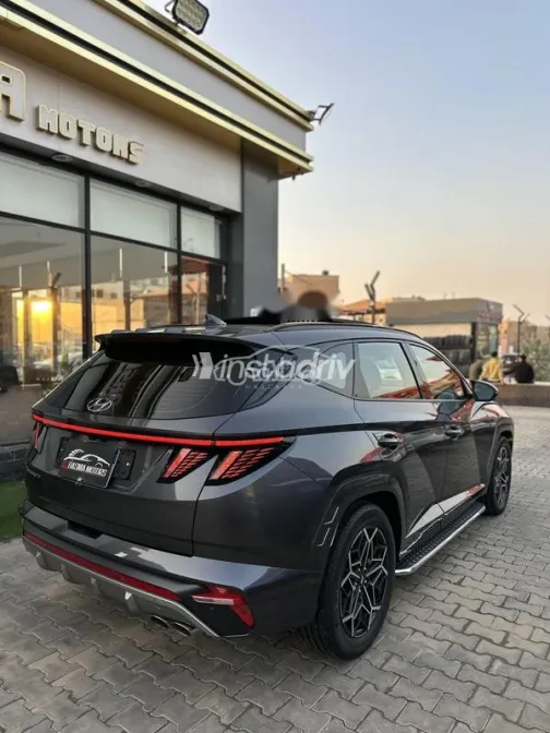 Hyundai Tucson GDI 2023 White Used for Sale - 1