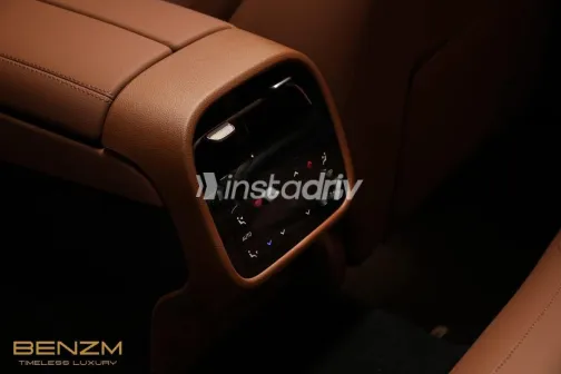 مرسيدس E 200 2025 أسود مستعملة للبيع - 5