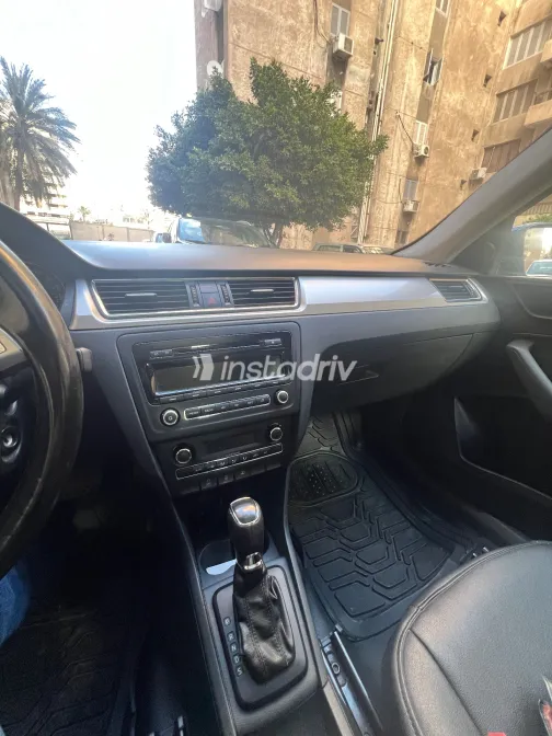 Skoda Rapid 2015 White Used for Sale - 4