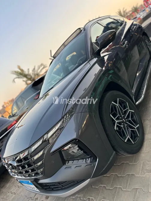 Hyundai Tucson 2023 White Used for Sale - 3