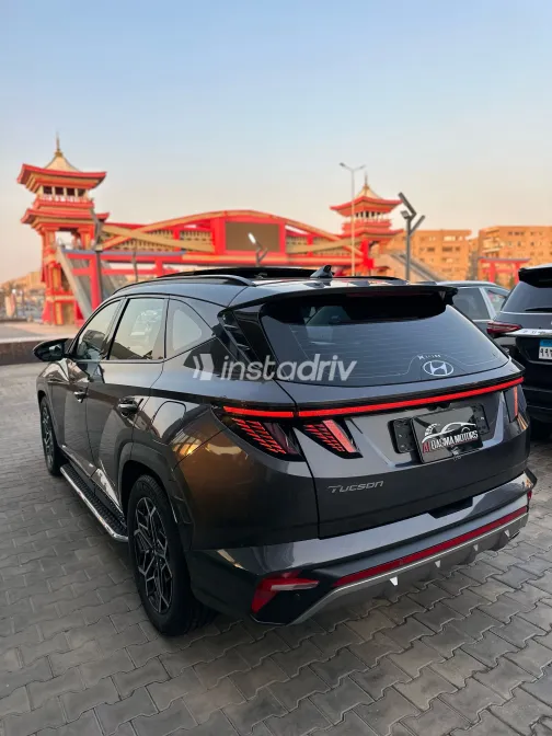 Hyundai Tucson 2023 White Used for Sale - 8