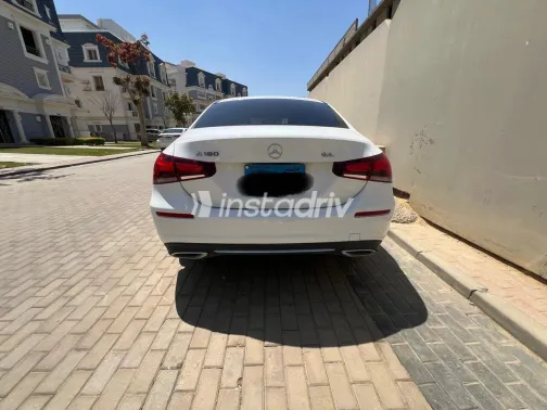 مرسيدس A 180 2021 أبيض مستعملة للبيع - 3