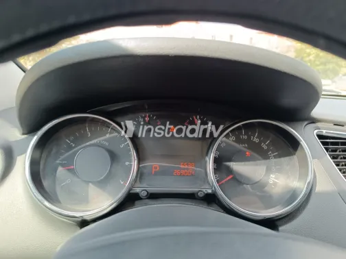 Peugeot 5008 2013 White Used for Sale - 6
