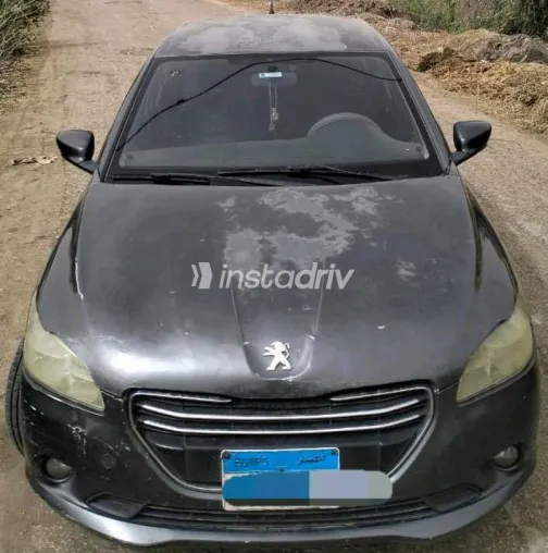 Peugeot 301 2016 White Used for Sale - 3