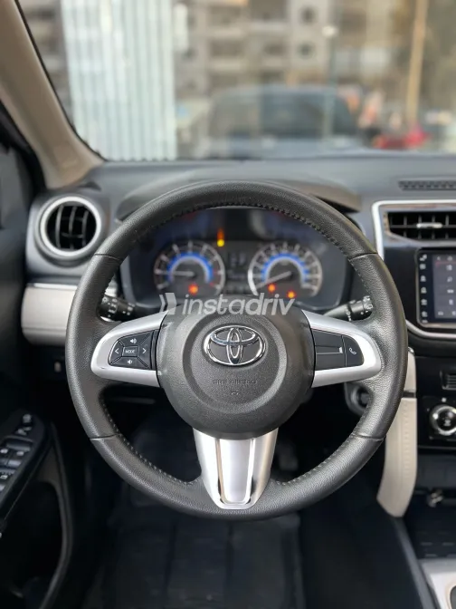 Toyota Rush 2022 White Used for Sale - 3