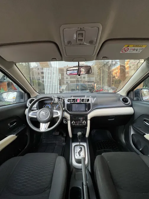 Toyota Rush 2022 White Used for Sale - 9