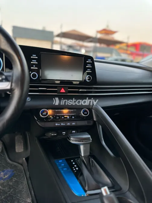 هيونداي إلنترا سى ان 7 2021 أبيض مستعملة للبيع - 6