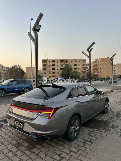 هيونداي إلنترا سى ان 7 2021 أبيض مستعملة للبيع - 10