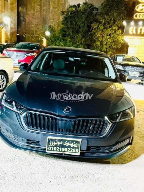 سكودا اوكتافيا 2021 أسود مستعملة للبيع - 1