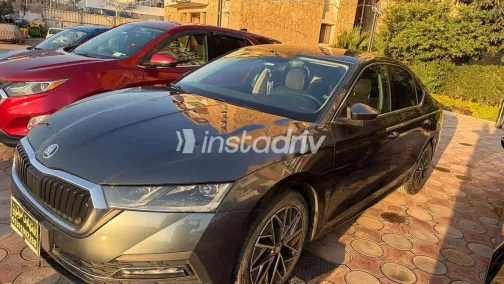 سكودا اوكتافيا 2021 أسود مستعملة للبيع - 2