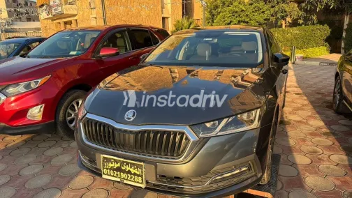 سكودا اوكتافيا 2021 أسود مستعملة للبيع - 3