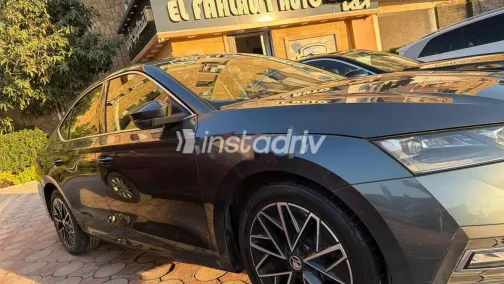 سكودا اوكتافيا 2021 أسود مستعملة للبيع - 6