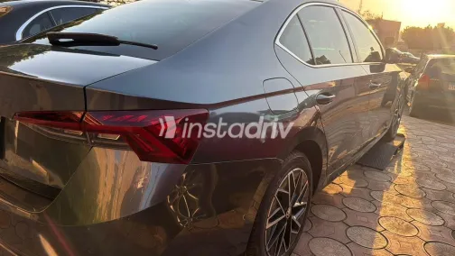 سكودا اوكتافيا 2021 أسود مستعملة للبيع - 9