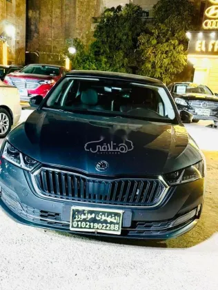 سكودا اوكتافيا 2021 أسود مستعملة للبيع